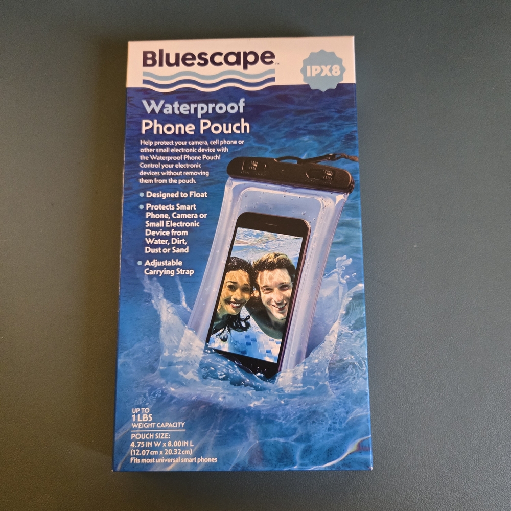 BLUESCAPE Waterproof Phone Pouch IPX8 Rating NWT 4.75x8